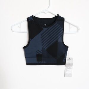 NWT Women's Sweaty Betty padded high neck bra top Size XS